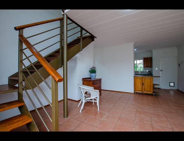 2 BEDROOM APARTMENT FOR SALE IN RIETVALLEIRAND